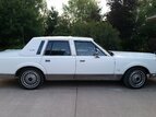 Thumbnail Photo 1 for 1987 Lincoln Town Car Signature
